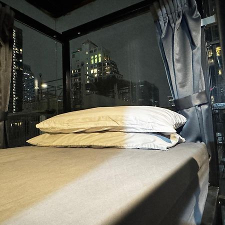 Stay At Pan Hostel Bangkok Esterno foto